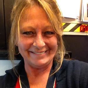 Meet your Posher, Lora